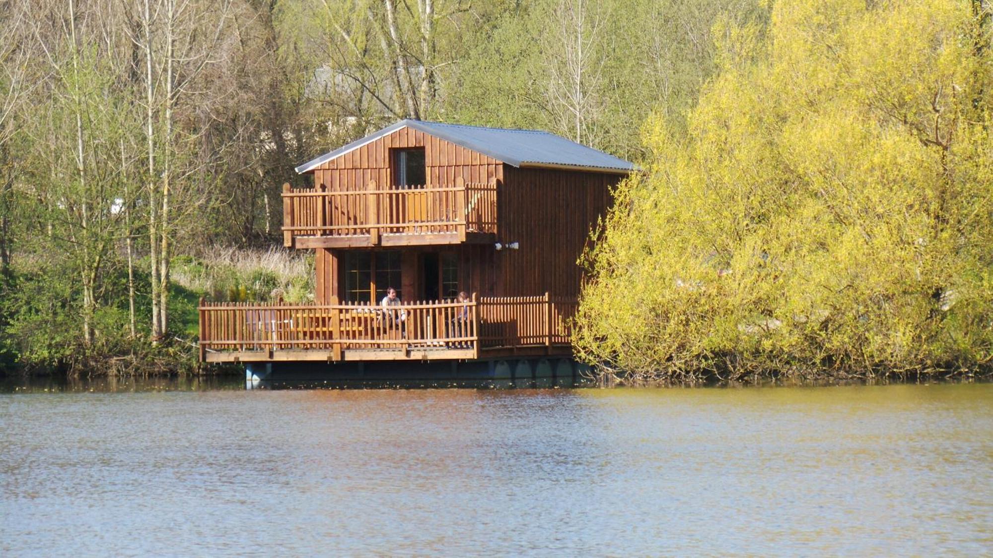 Cabanes Flottantes Et Gites Au Fil De L'Eau Colleville エクステリア 写真